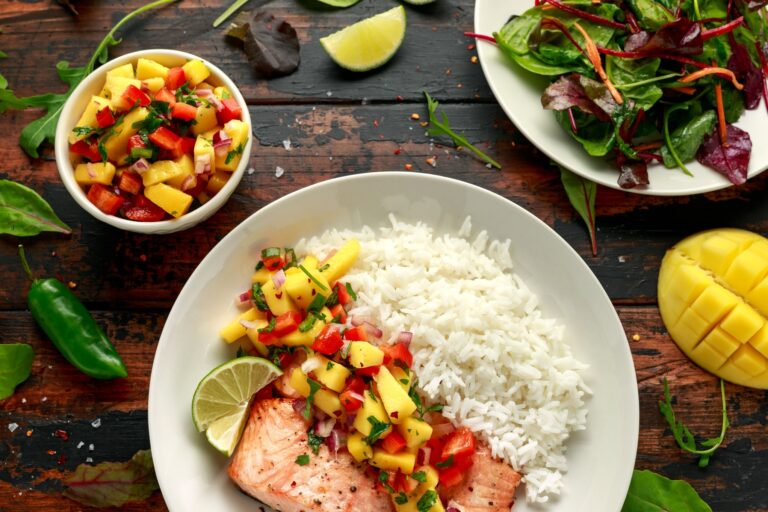 Grilled Salmon and Mango Salsa