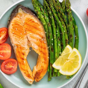 Grilled Salmon with Asparagus